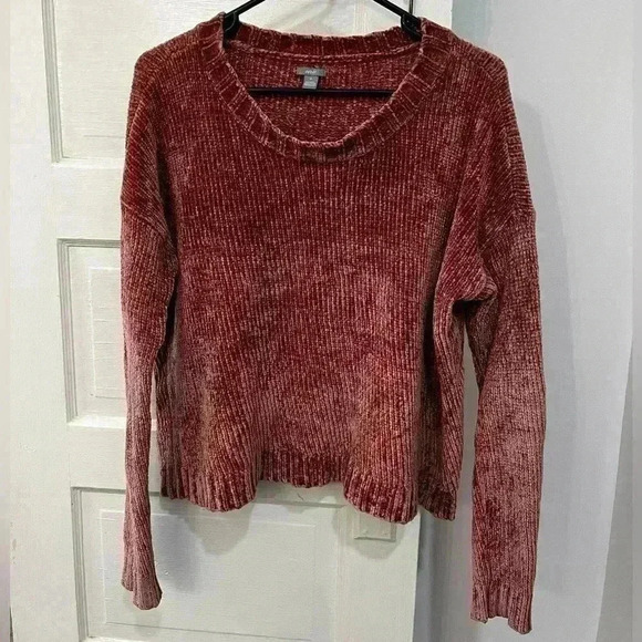 dark pink, super soft sweater from aerie - Picture 1 of 3